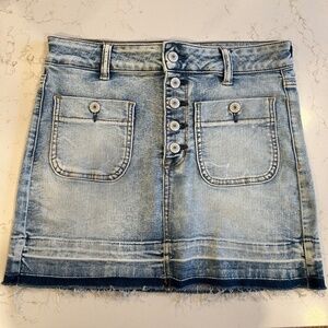 American Eagle women’s next level stretch jean skirt